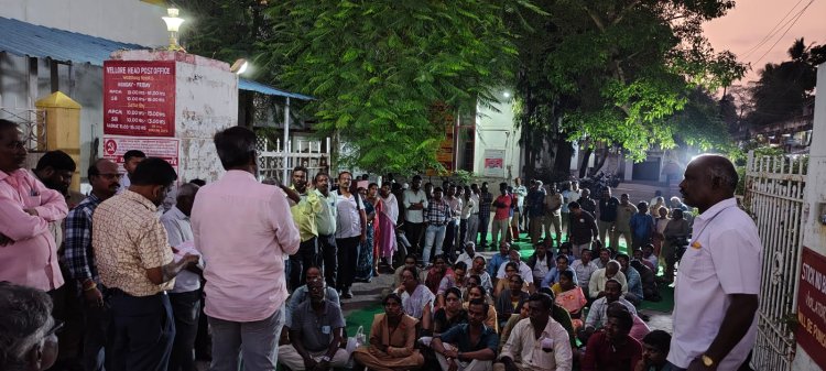 முக்கிய தபால் நிலையங்களுக்கு மூடு விழா !   கோட்ட நிர்வாகத்தில் சர்வாதிகார அதிகாரி ! அரசு பெயரை கெடுத்து குட்டிசுவராக்கி வருகிறார்!
