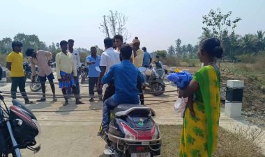 அதிகாரிகள் பில் தராததால் பாலத்தில் கயிறு கட்டிய ஒப்பந்ததாரர்!