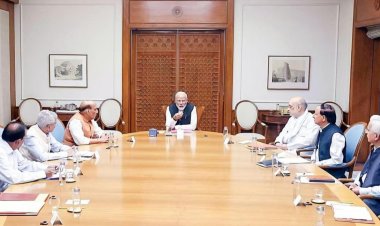 ஈரானை களேபரம் செய்த இஸ்ரேல் அமெரிக்கா! பிரதமர் மோடி அவசர ஆலோசனை!