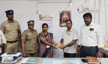 பானி பூரி வியாபாரி மற்றும் அதிமுக ஒ.செ.விடம் பணம் பறிமுதல்!