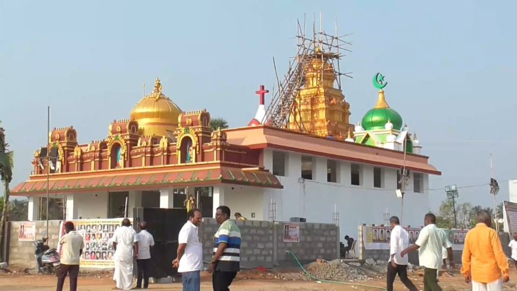 மூன்று கோடி செலவில் எம் ஜி. ஆருக்கு கோவில்!