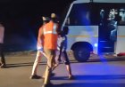 கொலை விவகாரம்... சிறுவனை இழுத்துச் சென்ற போலீஸ்!