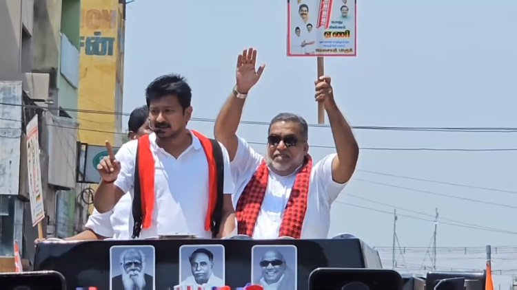 முதல்வர் மகனாகவும் முன்னாள் முதல்வர் பேரனாகவும்! உதயநிதி!