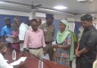 எம்.எல்.ஏ. பெயரை சொல்லி மிரட்டுகிறார்கள்!” – தனியார் பல்கலைக்கழகத்திற்கு அருகே கூடாரம் அமைத்த 45 ராஜஸ்தான் குடும்பங்கள் ஆட்சியரிடம் புகார்!