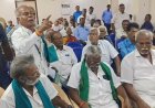 100 நாள் வேலைத் திட்டத்தால் விவசாயிகளுக்குப் பாதிப்பா? குடியாத்தம் குறைதீர்வுக் கூட்டத்தில் இருதரப்பினர் கடும் வாக்குவாதம்!