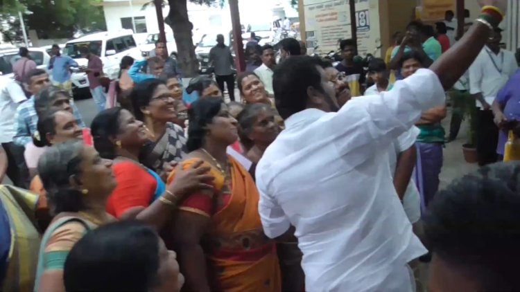 கடந்த ஆட்சியில் திட்டங்கள் காகிதத்தில் மட்டுமே இருந்தன! இப்போது செயல்படுத்துகிறோம்: அமைச்சர் விஜய் பாலாஜி வேலூரில் ரூ.4.77 கோடி மதிப்பில் நலத்திட்ட உதவிகள் வழங்கல்